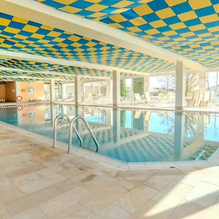 Bergwolke Mit Pool, Sauna & Bergblick Διαμέρισμα *