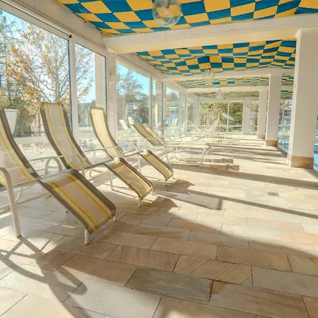Bergwolke Mit Pool, Sauna & Bergblick Διαμέρισμα *